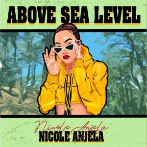 收聽Nicole Anjela的Replay歌詞歌曲
