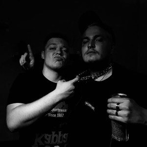 Listen to Стиральная машина (Explicit) song with lyrics from Paradigma SNTP