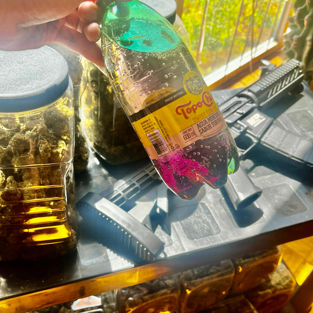 Topo Chico con Jarabe (feat. Soda Boy) (Explicit)
