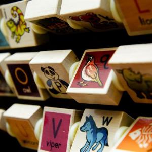 ดาวน์โหลดและฟังเพลง Kaydee พร้อมเนื้อเพลงจาก RVKIT