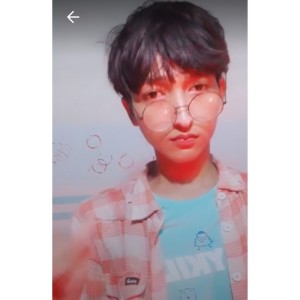 收听Hendri Junior23的Aiyseee歌词歌曲