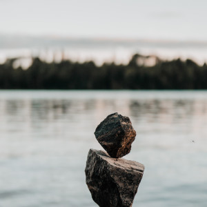 Dengarkan lagu Emotional Strength nyanyian Spa Music Relaxation dengan lirik