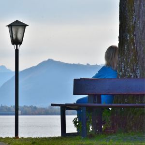 收听Relaxing Music Therapy的Winter Dreams歌词歌曲