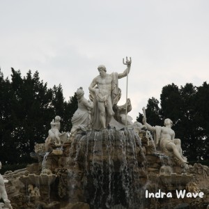 收聽Indra Wave的Kelam Judi Online歌詞歌曲