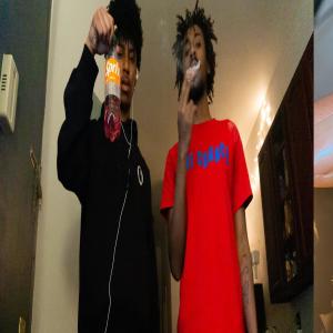 收聽Chris Finesse Exclusives的stupid (feat. Bloody! & New Age Music) (Explicit)歌詞歌曲