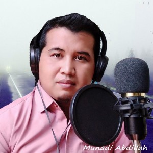 Dengarkan lagu Sholatullah Salamullah (Kentongan) (Remastered 2020) nyanyian Munadi Abdillah dengan lirik