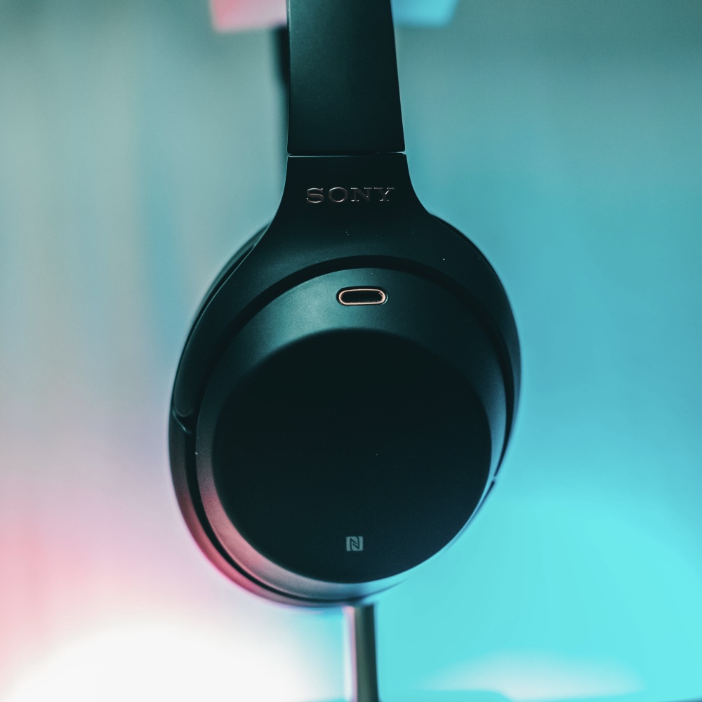Dreaming Of White Noise 600 Hz