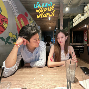 Listen to แล๊บแหล song with lyrics from Harsh Harsh