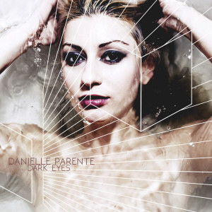 收聽Danielle Parente的Paint Me Black歌詞歌曲