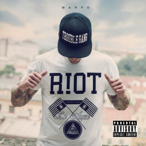 Listen to Celej Blokk (feat. Hard Target) (Explicit) song with lyrics from Marpo