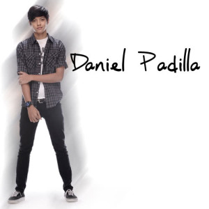 收聽Daniel Padilla的Hinahanap-Hanap Kita歌詞歌曲