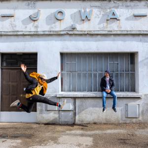 ดาวน์โหลดและฟังเพลง Wonda พร้อมเนื้อเพลงจาก Nikitch