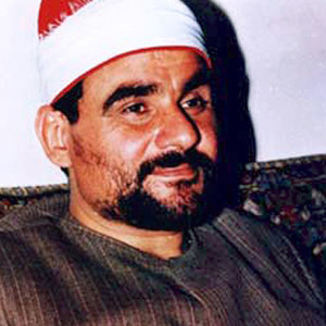 Dengarkan lagu سوره  فاطر nyanyian الشيخ السيد متولى dengan lirik