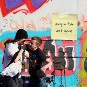 ดาวน์โหลดและฟังเพลง DEKKER NED (Explicit) พร้อมเนื้อเพลงจาก Kaybeo