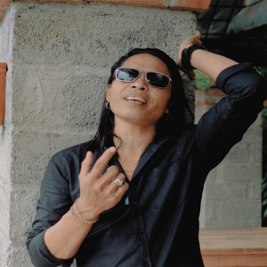 Dengarkan Adeke Rasa Sayang lagu dari Yan Srikandi dengan lirik