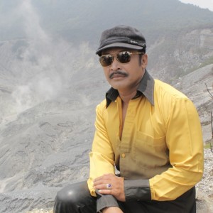 Listen to Lembur Kuring song with lyrics from Dayu AG