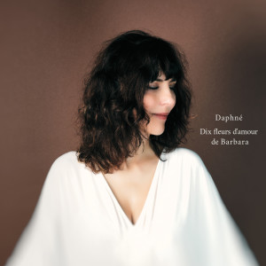 ดาวน์โหลดและฟังเพลง La ligne droite พร้อมเนื้อเพลงจาก Daphné
