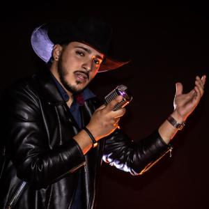 Listen to De los besos que te dí song with lyrics from David Ortiz