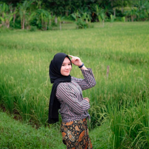 Listen to Sholawat Saben Malam Jumat song with lyrics from zainul 99
