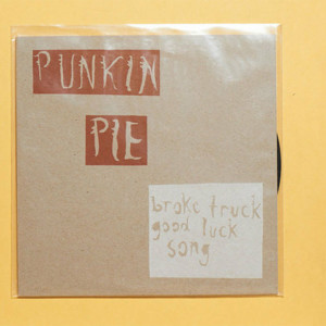 ดาวน์โหลดและฟังเพลง Bone Digger (You Can Call Me Al) พร้อมเนื้อเพลงจาก Punkin Pie