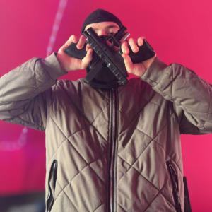 收聽juscaspa的DOPAMINE (feat. Frozeine) (Explicit)歌詞歌曲