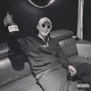 Dengarkan lagu @ferrari (Prod. Ian Ka$h) nyanyian viceversa dengan lirik