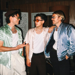 default playlist img