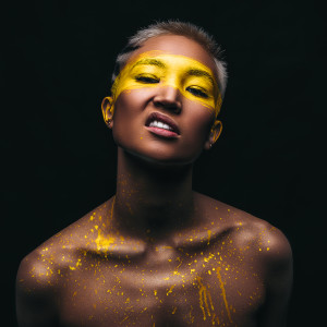 ดาวน์โหลดและฟังเพลง Giallo พร้อมเนื้อเพลงจาก Mulana