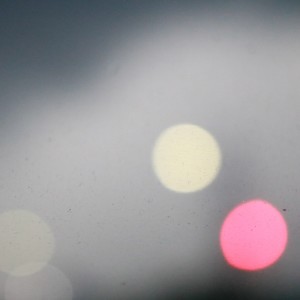 Dengarkan Lingering Memories lagu dari Makoto Sawai dengan lirik