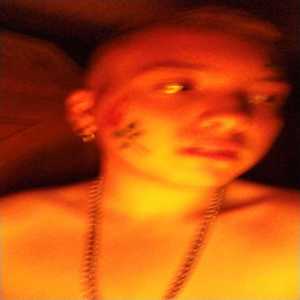Listen to 1000 Comprimidos song with lyrics from Lil Kennedy