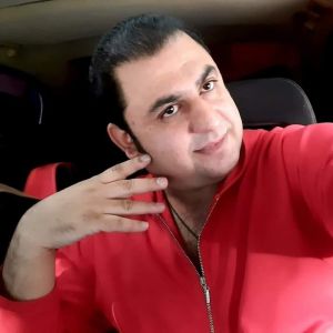 Listen to Ka Lara Pukhtana Da Ow Ka Bara Pukhtana Da song with lyrics from Waheed Achakzai