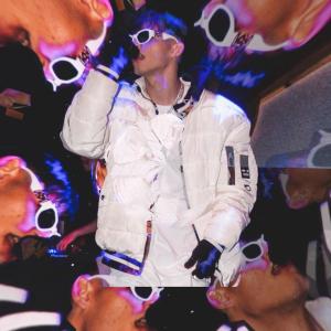 收聽Jon v的LOS NUMEROS NO IMPORTAN (Explicit)歌詞歌曲