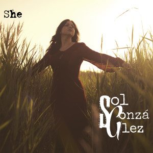 收聽Sol González的She歌詞歌曲