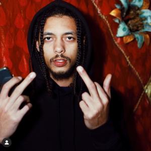 收聽BillboardBilly的Dougie (feat. Justin rarri) (Explicit)歌詞歌曲