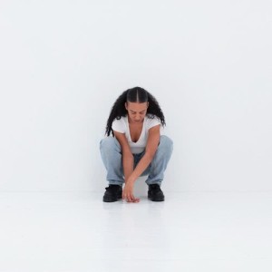 ดาวน์โหลดและฟังเพลง Something Bout The Rain (Explicit) พร้อมเนื้อเพลงจาก Pip Millett