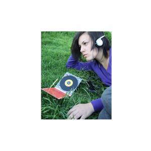 Listen to Caída(Sesiones Ovalle Cultura 2011) song with lyrics from Oscar Hauyon