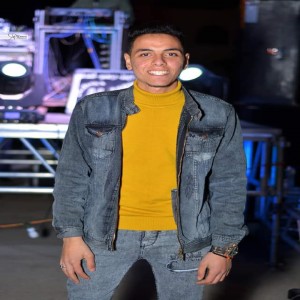 Dengarkan العفريت الازرق lagu dari Peter Blue dengan lirik