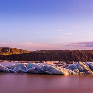 ดาวน์โหลดและฟังเพลง Forever Young พร้อมเนื้อเพลงจาก Tiong Simpodon