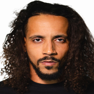 Dengarkan lagu Kings Complexx (Explicit) nyanyian Taylor Ray dengan lirik