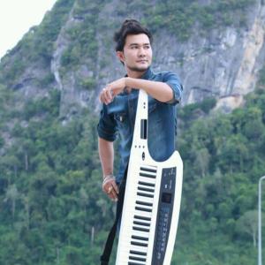 ดาวน์โหลดและฟังเพลง นกนางแอ่น พร้อมเนื้อเพลงจาก โอ พารา