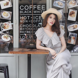 收聽คริสติน的อยากหยุดเวลานั้น歌詞歌曲