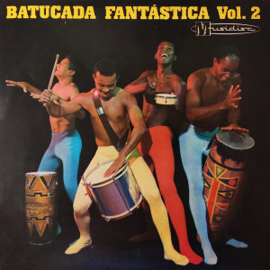 收听Estação Primeira de Mangueira的Exibições de Bateria歌词歌曲