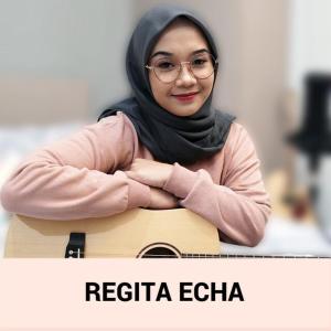 Dengarkan lagu Cinta Tak Harus Memiliki nyanyian Regita Echa dengan lirik