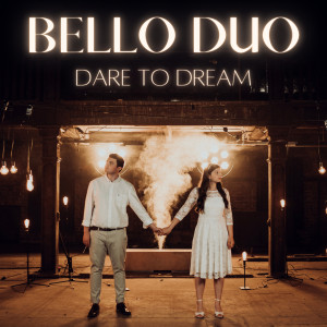 Dengarkan Somethin Stupid lagu dari Bello Duo dengan lirik