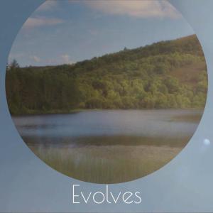 收听Roust Olker的Evolves歌词歌曲