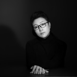 收听乔艳艳的东北嘎达磕 伴奏 (伴奏)歌词歌曲