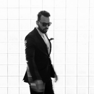 ดาวน์โหลดและฟังเพลง Sea of Fire พร้อมเนื้อเพลงจาก Myles Sanko