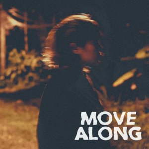 Dengarkan lagu สายลม nyanyian Move Along dengan lirik