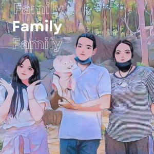 ดาวน์โหลดและฟังเพลง ครอบครัว (Family) (Explicit) พร้อมเนื้อเพลงจาก kwanriam