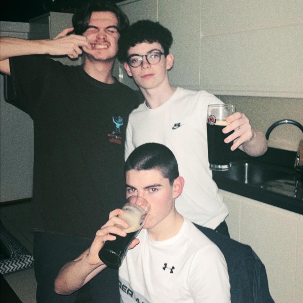 Monster (feat. Lil Uber)